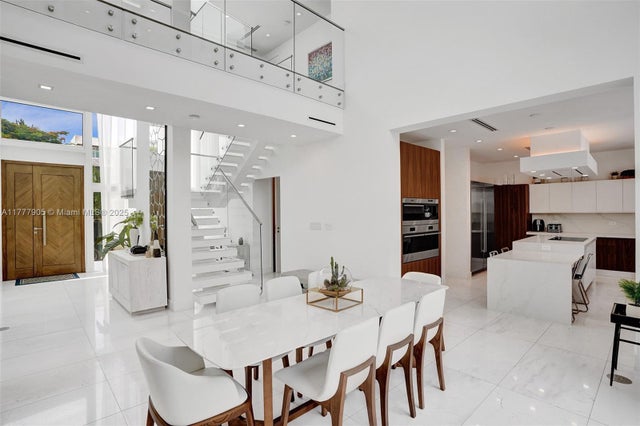5 of 80 - 201 Buttonwood Dr, Key Biscayne, FL
