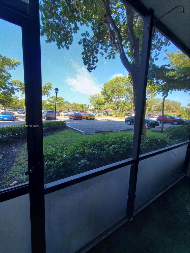 4 of 22 - 5550 Nw 44th St 111b, Lauderhill, FL