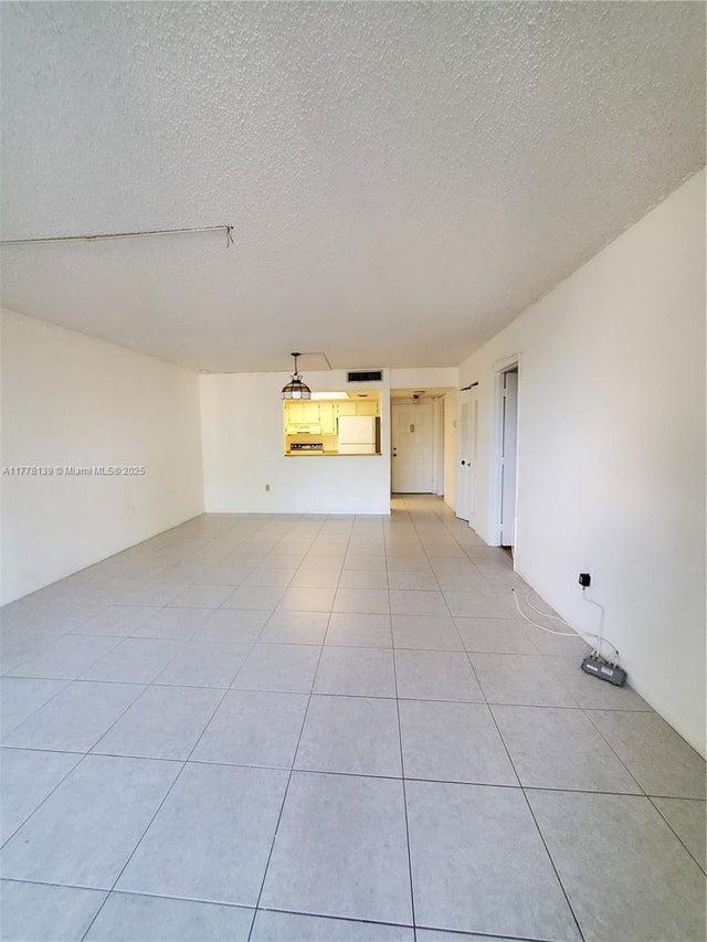 5 of 22 - 5550 Nw 44th St 111b, Lauderhill, FL