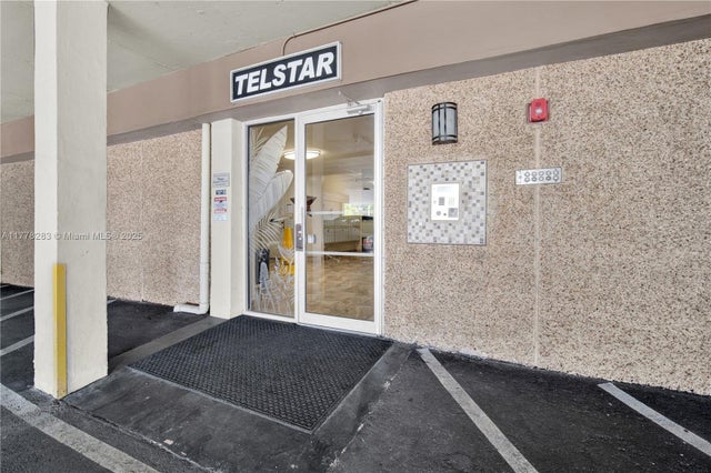 5 of 19 - 1811 Jefferson St 209, Hollywood, FL