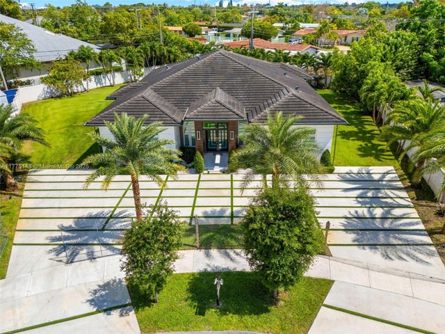 1 of 34 - 5815 Sw 107th Pl, Miami, FL