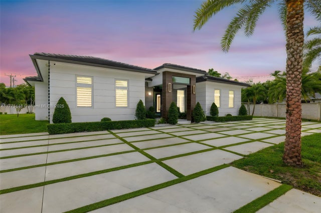 5 of 34 - 5815 Sw 107th Pl, Miami, FL