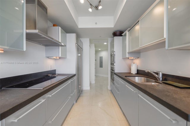 5 of 24 - 18201 Collins Ave 901a, Sunny Isles Beach, FL