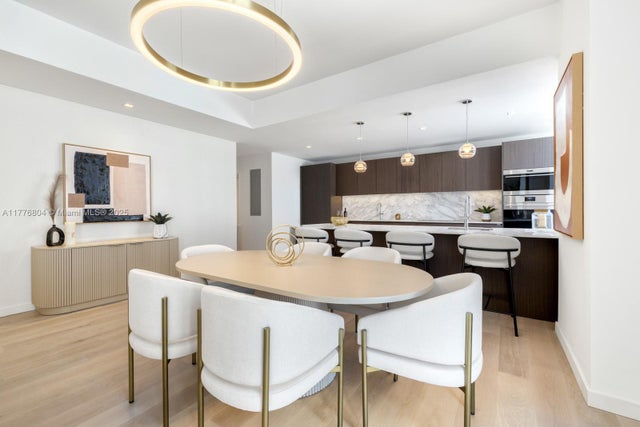 2 of 20 - 340 W 42nd St 601, Miami Beach, FL