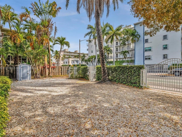 5 of 33 - 1534 Euclid Avenue, Miami Beach, FL