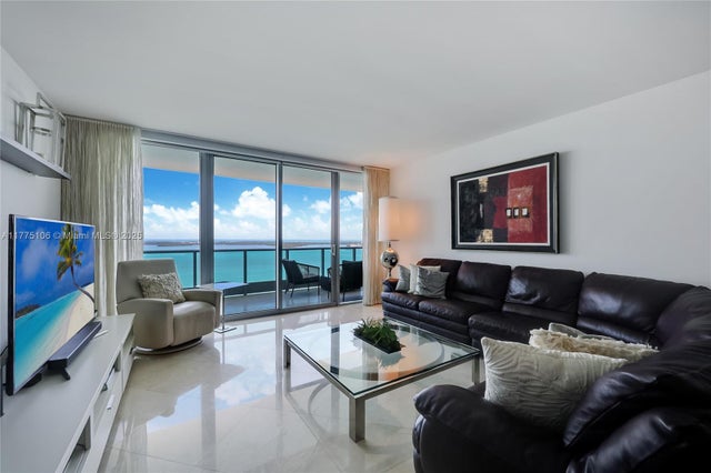 2 of 30 - 1331 Brickell Bay Dr 2605, Miami, FL