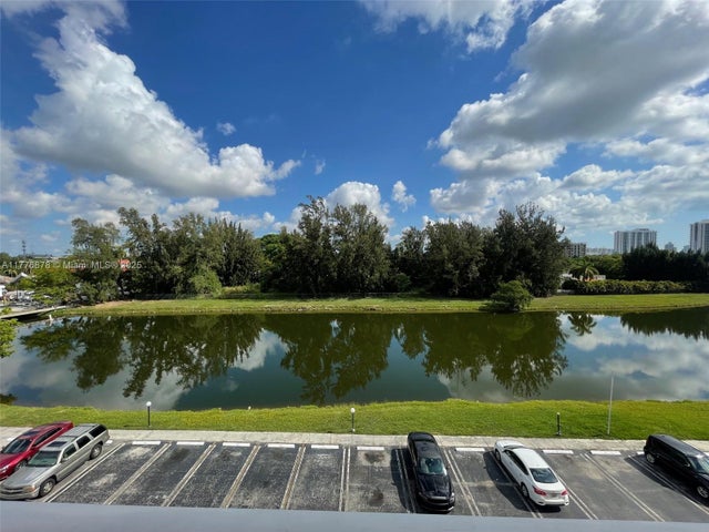 1 of 18 - 16465 Ne 22nd Ave 505, North Miami Beach, FL