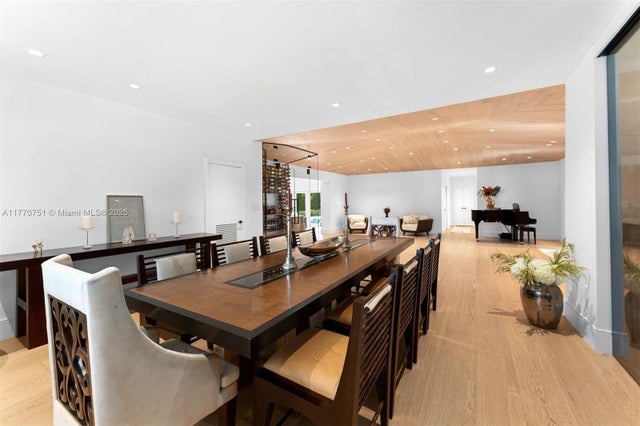 4 of 25 - 5601 San Vicente St, Coral Gables, FL