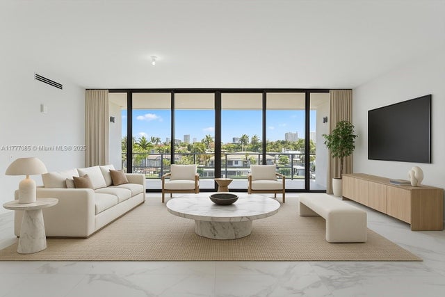 1 of 30 - 160 Isle Of Venice Dr. Ph2, Fort Lauderdale, FL