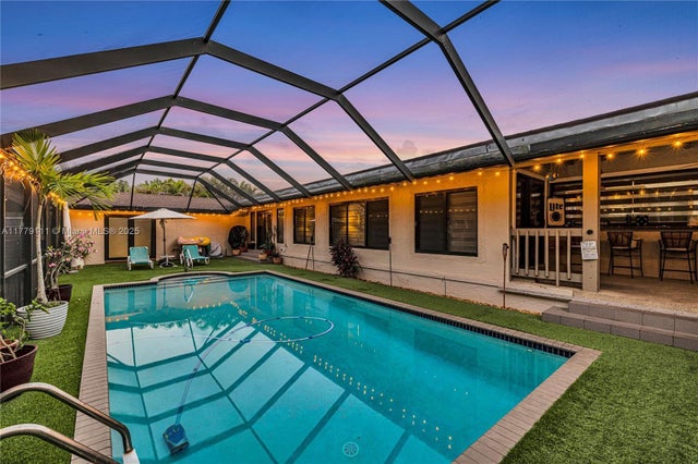 3 of 69 - 7801 Sw 170th St, Palmetto Bay, FL