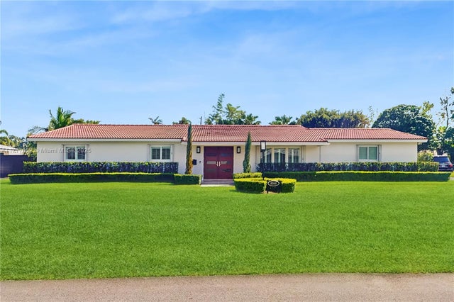 1 of 35 - 8860 Sw 155th Ter, Palmetto Bay, FL