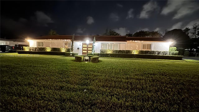 2 of 35 - 8860 Sw 155th Ter, Palmetto Bay, FL