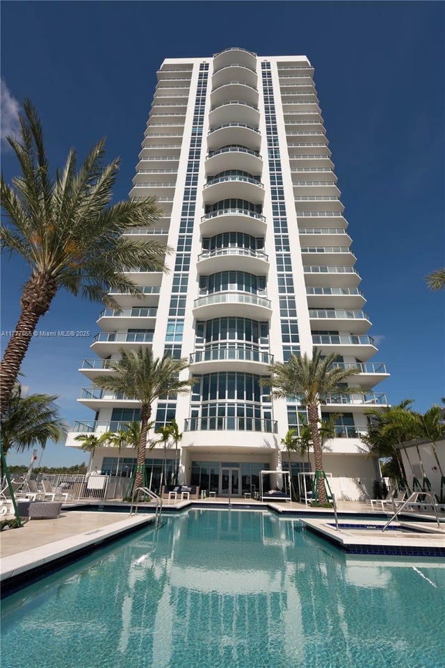 2 of 63 - 17301 Biscayne Blvd 2209, North Miami Beach, FL