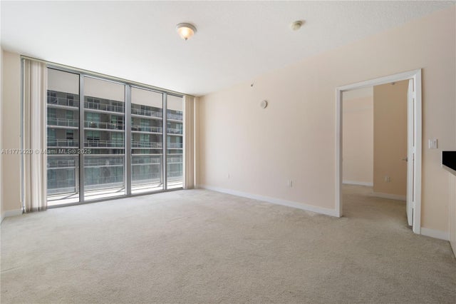 4 of 27 - 1111 Sw 1st Ave 2716-n, Miami, FL