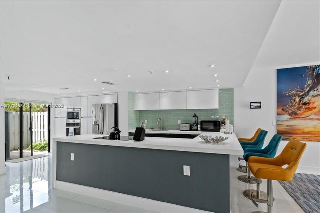 3 of 24 - 387 Poinciana Dr 1211, Sunny Isles Beach, FL