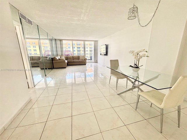 3 of 30 - 3140 S Ocean Dr 1508, Hallandale Beach, FL