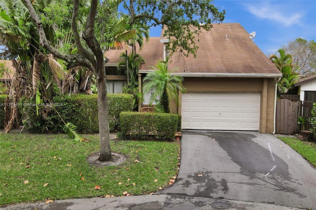 3 of 38 - 11724 Sw 134th Ct, Miami, FL