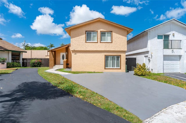 3 of 41 - 1007 Nw 106th Ave Cir, Miami, FL