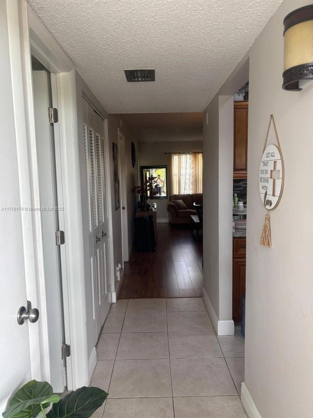 3 of 24 - 151 Berkley Rd 206, Hollywood, FL