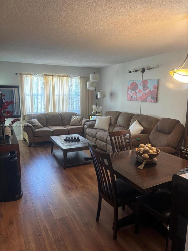 4 of 24 - 151 Berkley Rd 206, Hollywood, FL