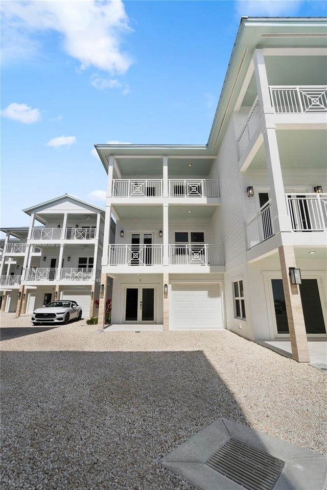 3 of 65 - 84745 Old Hwy 7, Islamorada, FL