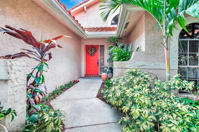 3 of 45 - 3272 Beechberry Cir, Davie, FL