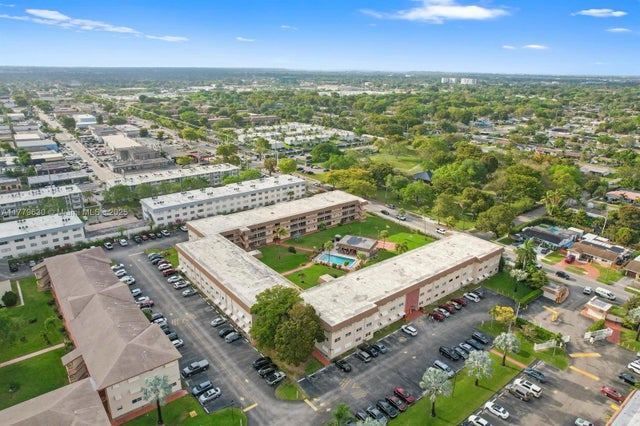 1 of 17 - 5300 Washington St 5300 Washington St E-209, Hollywood, FL