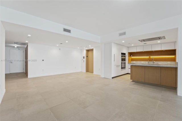5 of 58 - 1135 103rd St 402, Bay Harbor Islands, FL