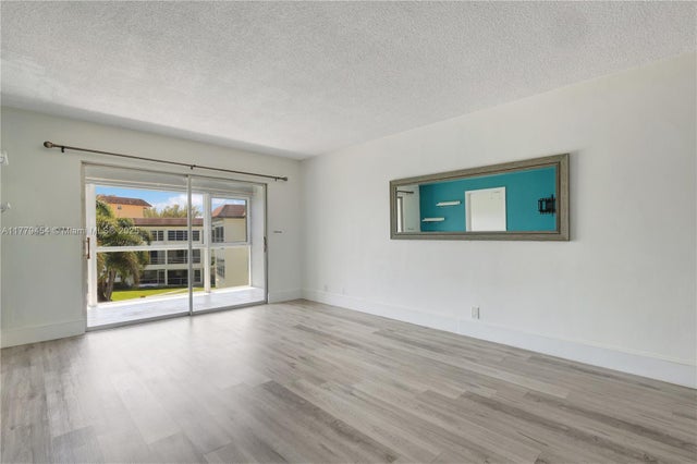 4 of 27 - 4200 Crystal Lake Dr 303, Deerfield Beach, FL