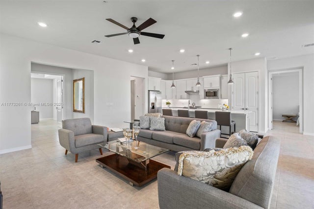 5 of 44 - 21824 Canadensis Cir 102, Boca Raton, FL