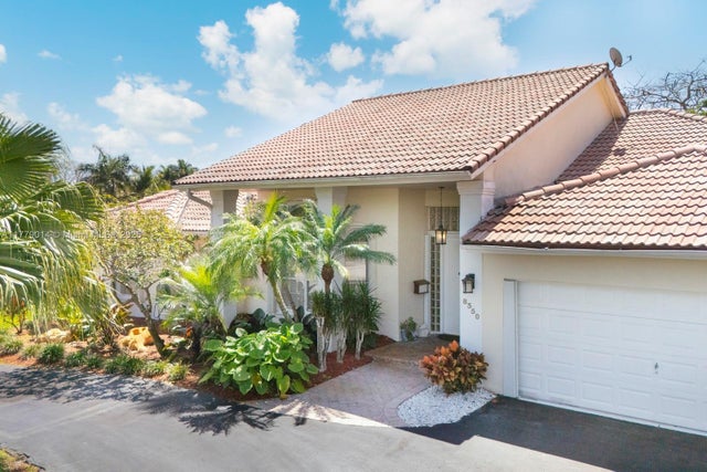 2 of 42 - 8350 Sw 138th Ter, Palmetto Bay, FL