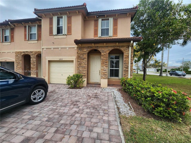 1 of 21 - 14709 Sw 25th St 14709, Miami, FL