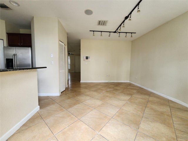 3 of 21 - 14709 Sw 25th St 14709, Miami, FL