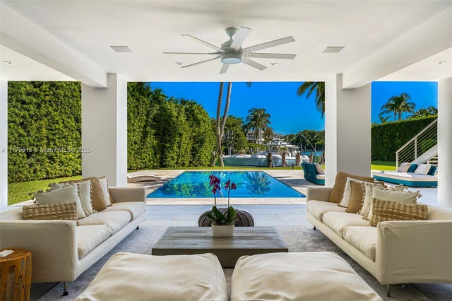 4 of 57 - 481 S Mashta Drive, Key Biscayne, FL