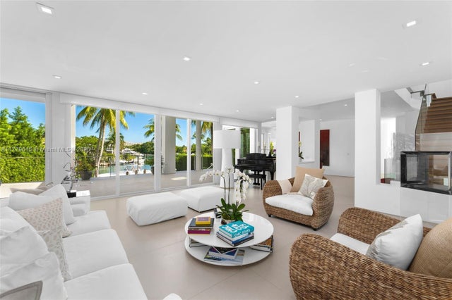 5 of 57 - 481 S Mashta Drive, Key Biscayne, FL