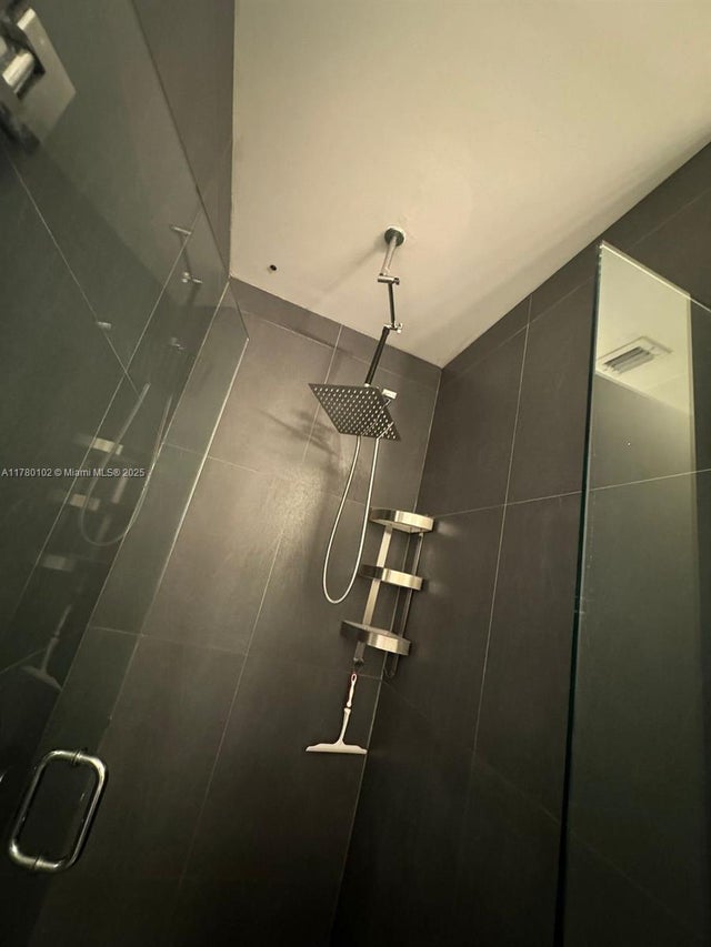 5 of 16 - 1600 Euclid Ave 102, Miami Beach, FL