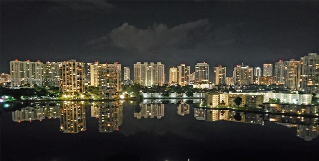 4 of 33 - 18061 Biscayne Blvd 802, Aventura, FL