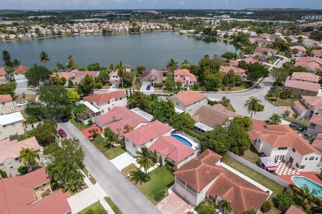 3 of 36 - 3080 Carysfort Ln, Margate, FL