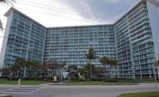3 of 13 - 333 Ne 21st Ave 608, Deerfield Beach, FL