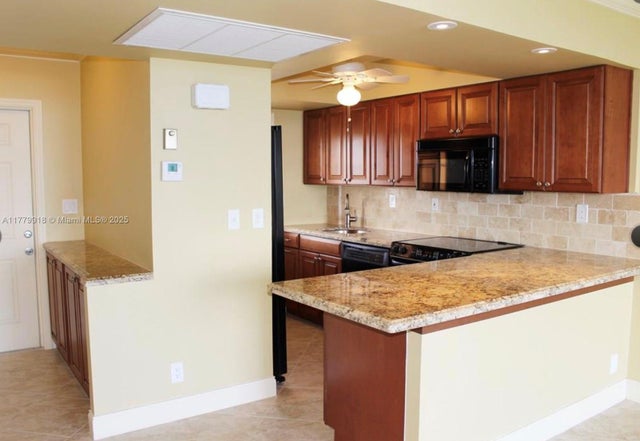 5 of 13 - 333 Ne 21st Ave 608, Deerfield Beach, FL