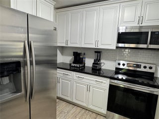 Photo of Listing #A11780087