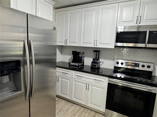 5 of 15 - 2814 Sw Natura Blvd A, Deerfield Beach, FL