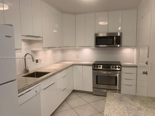 3 of 27 - 10185 Collins Ave 1402, Bal Harbour, FL