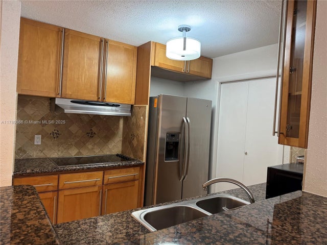 2 of 47 - 875 Riverside Dr 713, Coral Springs, FL