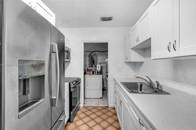 3 of 20 - 1271 Ne 211th St, Miami, FL