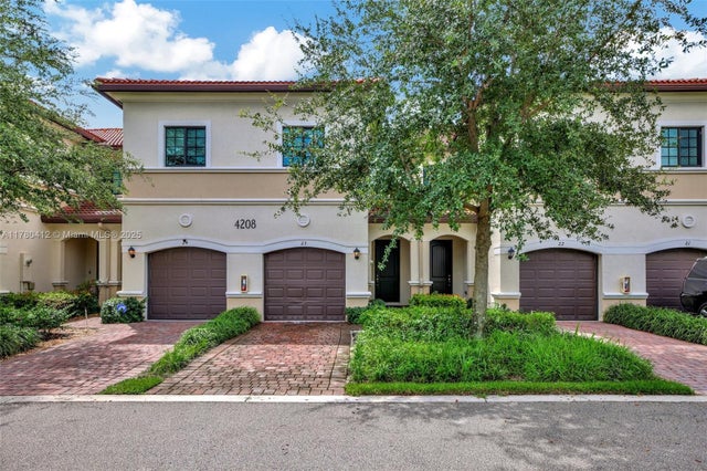 1 of 55 - 4208 N Dixie Hwy 23, Oakland Park, FL