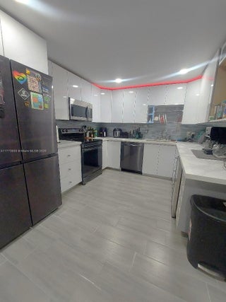 Photo of Listing #A11773608