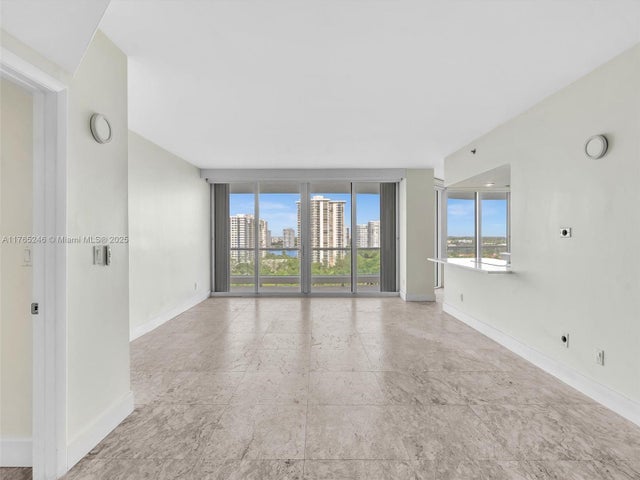 5 of 75 - 7000 Island Blvd 1208, Aventura, FL