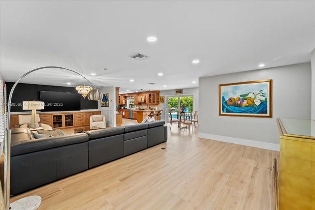 4 of 39 - 7841 Sw 141st St, Palmetto Bay, FL