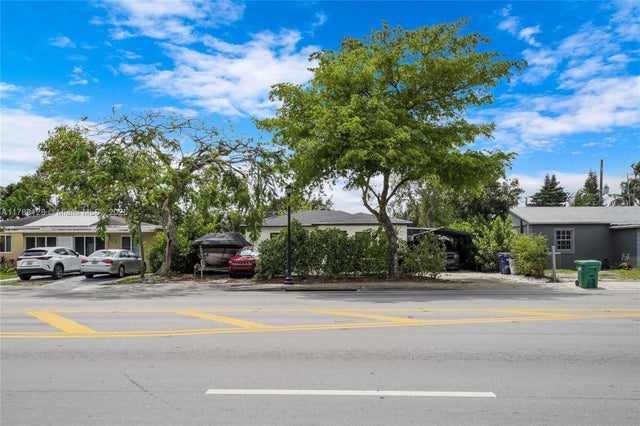 3 of 44 - 412 Nw 103rd St, Miami, FL